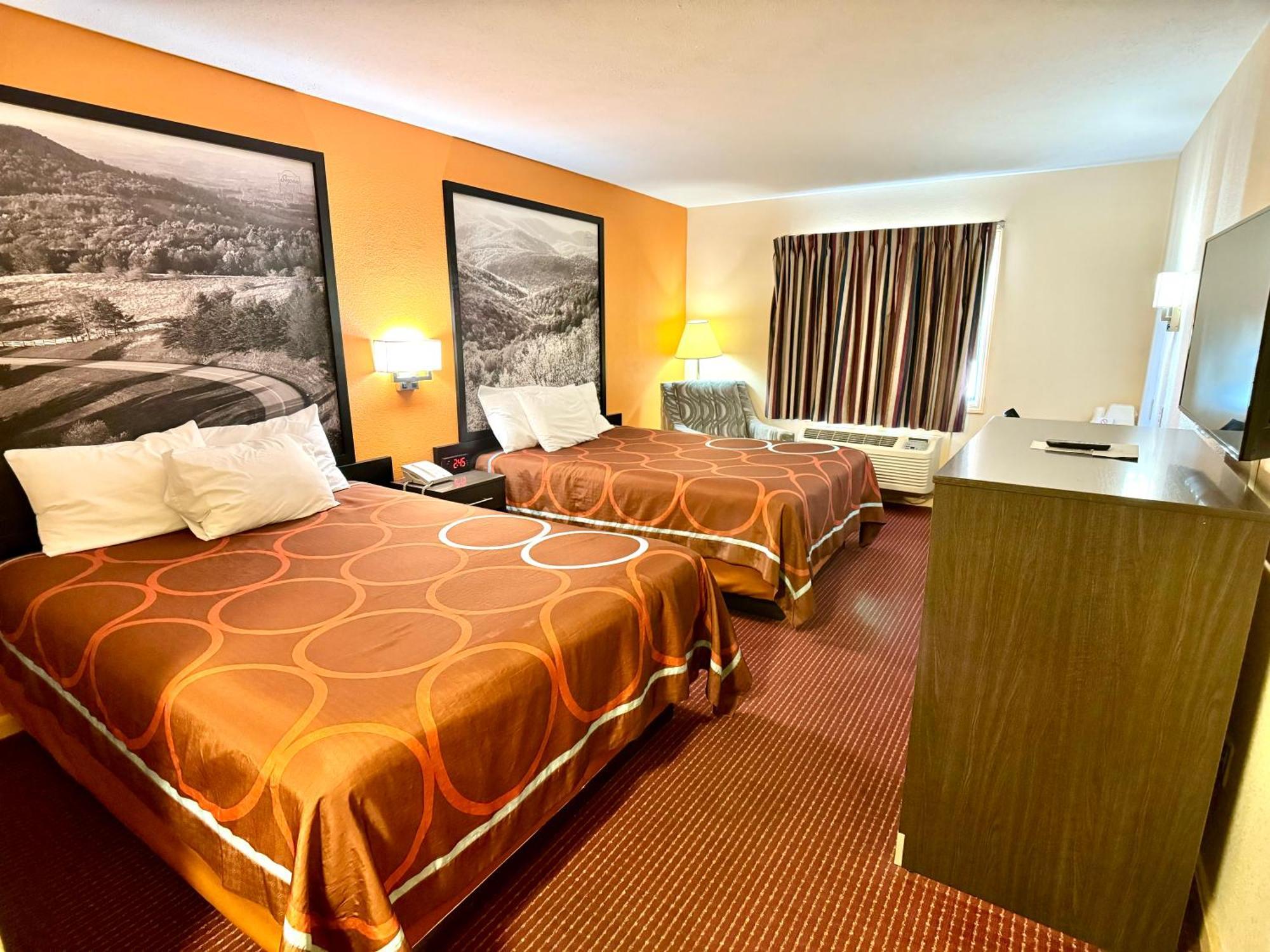 Super 8 by Wyndham Hillsville Eksteriør billede