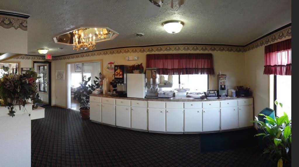 Super 8 by Wyndham Hillsville Eksteriør billede